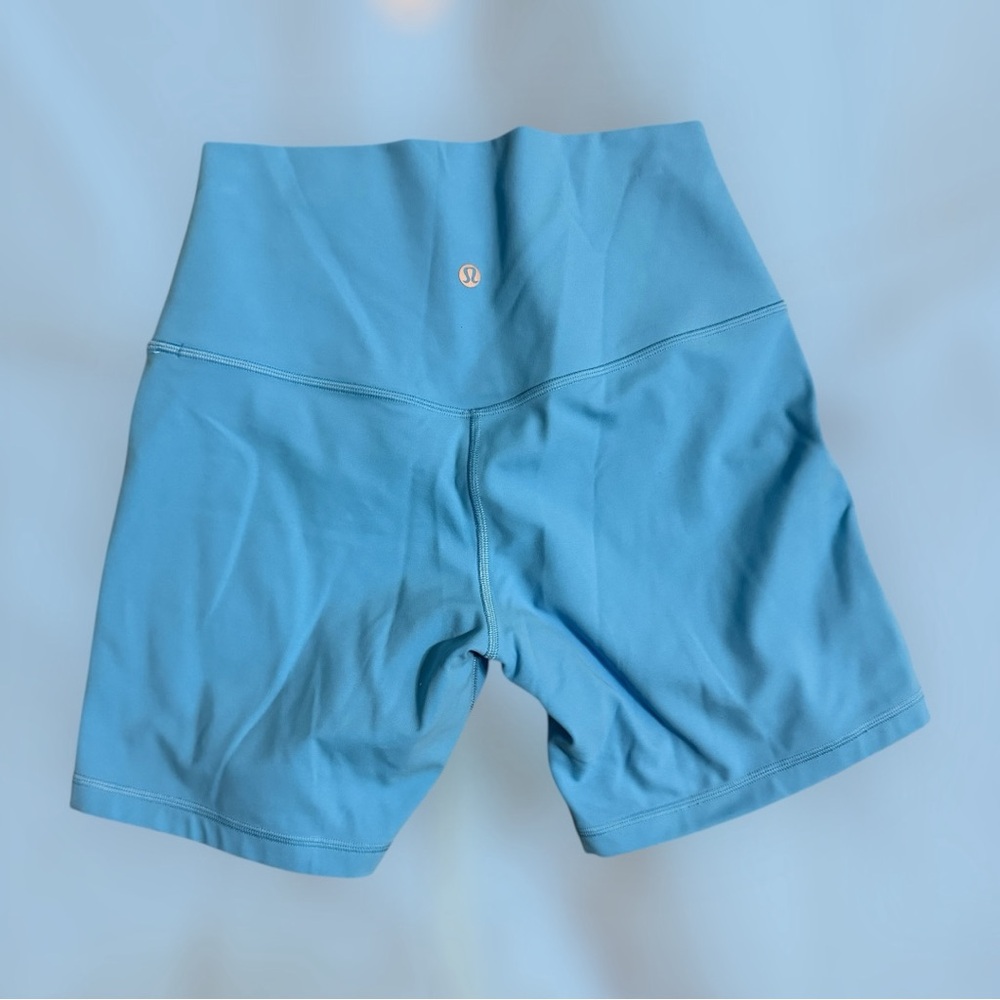 lululemon Align™ High-Rise
Short 6"
Kayak Blue Light - Picture 4 of 5